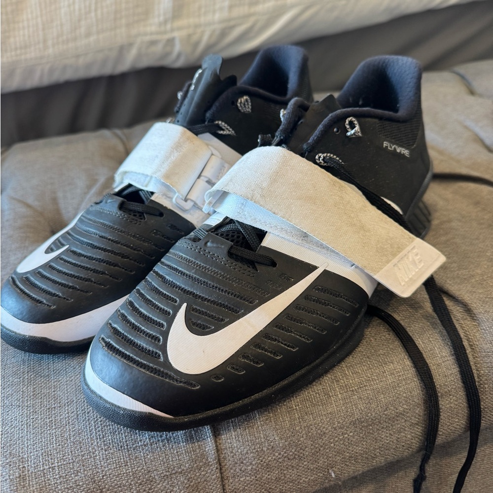 Nike Black and White Flywire Romaleos 3